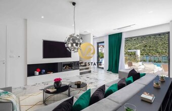 FOR SALE  NA PREDAJ  exkluzívna vila pri mori, priamo na plá - 11