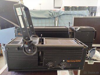 Predám Fresnel - divadelné reflektory Strand Lighting Cadenz - 11