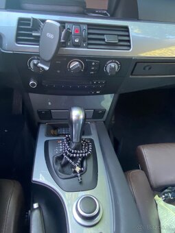Bmw 520d 2008 automatická prevodovka pekný stav - 11