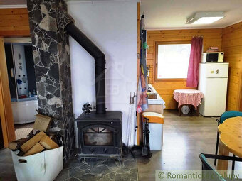 Drevenica s panoramatickým výhľadom pre romantikov aj poľo - 11