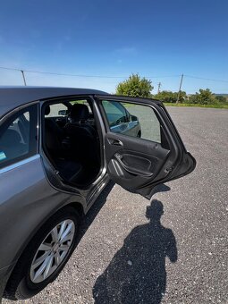 Mercedes Benz B200 - 11