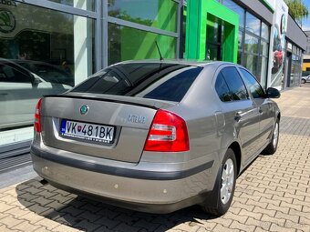Škoda Octavia 1.6 Tour II nízky nájazd km 38.000 - 11