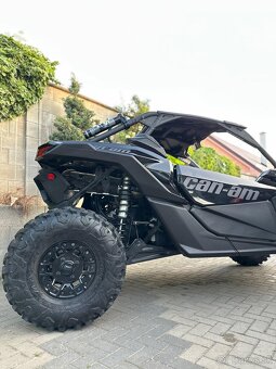 CAN-AM MAVERICK X3 Turbo RS - 11