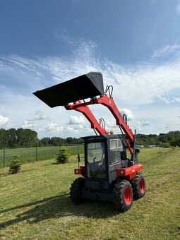 Predám nakladač UNC 060 - 11