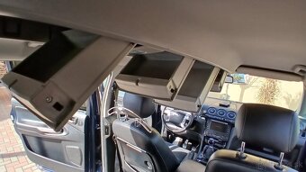 Ford Galaxy 2.0TDCi GHIA - 11