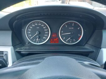 BMW 525d touring manuál - 11