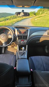 Predám Subaru Forester 2.0 benzin r.v.2011 - 11