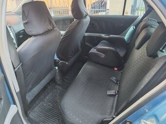 YARIS 1.0 B 5D - 11
