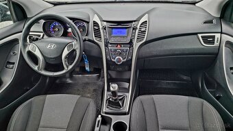 Hyundai i30 1.6i MPI DOHC CVVT Comfort benzín - 11