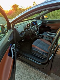 VW ID.4, 2021, 150kw, 44700km,WEBASTO,ťažné,čelné vyhrievané - 11
