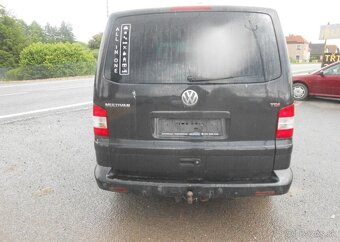 Volkswagen Multivan 2,5 96 kw 7 Míst Serviska nafta - 11