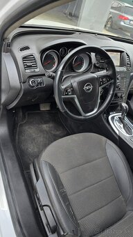 Opel Insignia 2,0 CDTI - 11