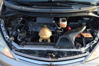 Toyota Previa - 11