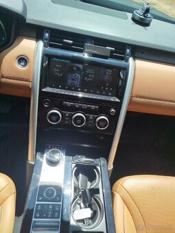 Land Rover Discovery 3.0L TD6 HSE AWD A/T 122000km - 11