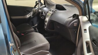 Toyota Yaris 1.0 t 5D - 11