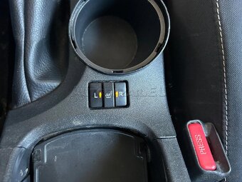 Predám Toyota Verso 1,8 VVT-I Automat SR - 11