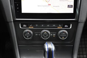 Volkswagen e-Golf 35,8_kWh SOH_90,1_% KAMERA_VIRTUAL_VYHREVY - 11