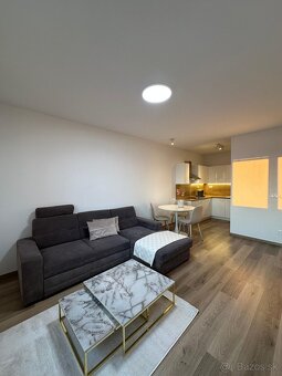 DOSTUPNÉ IHNEĎ: MODERNÝ 2i BYT s výhľadom na Staré Mesto - 11
