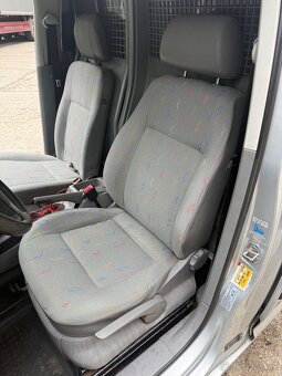 Volkswagen Caddy 1.9 TDI (2006) - 11