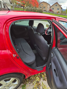 Toyota Yaris 2003 - 11