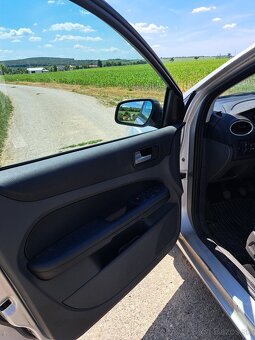 Ford focus kombi 1.6 lpg - 11
