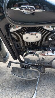 Suzuki C800 Intruder - 11