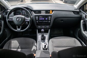 Škoda Octavia Combi 2.0 TDI Elegance/Style 4x4 DSG - 11