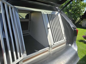 Odľahčený prepravný box pre psa VW Tiguan Allspace - 11
