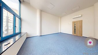 Kancelárie v LUXOR od rozlohy 20 m2 po 105 m2, BA I. ,Štúrov - 11