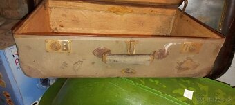 Starožitnosti. - 11