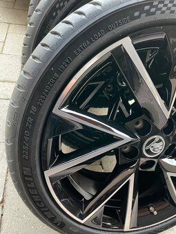 Škoda Octavia 1,5 tsi 110KW Manuál - 11