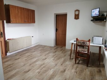 Dom s krásnymi záhradami - 11