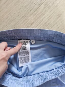 Guess cierne a modre logovane sortky - 11