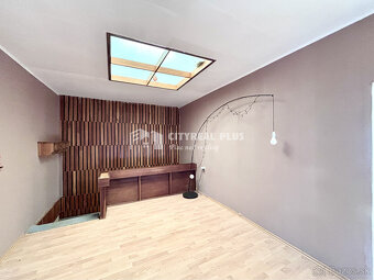 Ponúkame Vám na predaj 7 izbový rodinný dom v tichej a lukra - 11