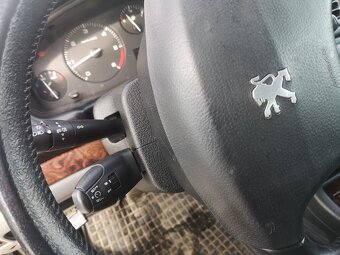 Peugeot 406 2,2 hdi - 11