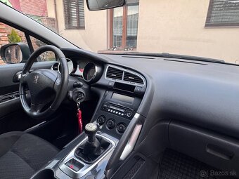 Peugeot 3008 1.6 VTi 88 kW - 11