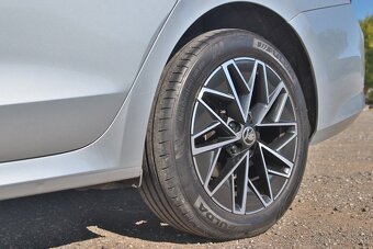 Škoda Octavia IV combi - 11
