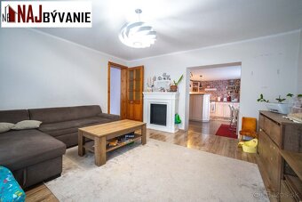 Priestranný dom v Stankovanoch – bývanie aj podnikanie v jed - 11