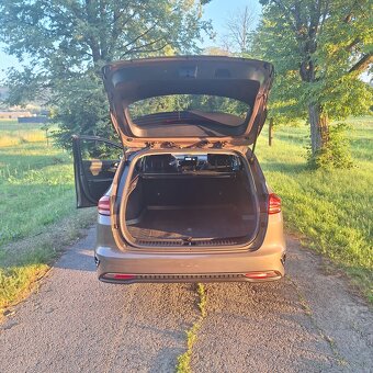 Kia ceed SW 1.6 crdi, 100kw - 11