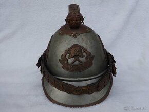 Krásně zdobená hasičska velitelská přehlidkova helma, přilba - 11