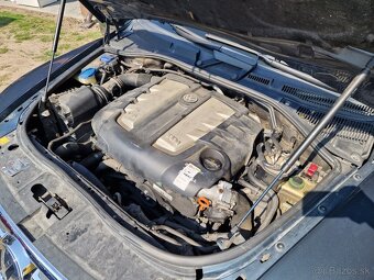 Volkswagen Touareg 3.0 TDi V6 A/T 225k 4x4 (diesel) - 11