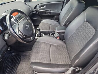 Predám Kia Cee´d 2.0 CRDi 103 KW SPORT r.v.11/2010 - 11