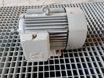 Predám rôzne el.motory na čerpadlá od 0,55 do 11kW - 11
