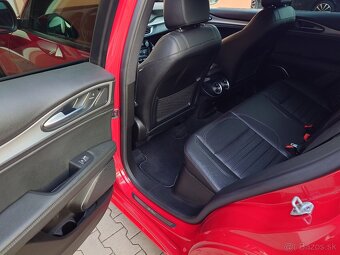 Alfa Romeo Stelvio 2.2 Veloce Q4 154kW - 11