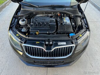 Škoda Octavia III Combi 1.6TDI 77kw DSG XENON ACC KEYLESS - 11