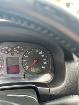 Volkswagen Golf 4 - 11