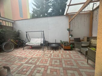 NA PREDAJ 2-IZBOVÝ BYT VO VRÚTKACH – TERASA, ZIMNÁ ZÁHRADA, - 11