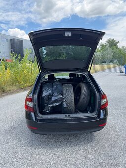 Škoda Octavia Combi 2.0 TDI SCR Style DSG - 11