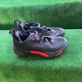 Nike, Jordans 38-38,5 - 11