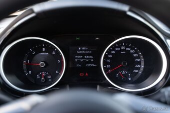 Kia Ceed SW 1.6 CRDi 136k First Edition, SK Pôvod / 2018 - 11